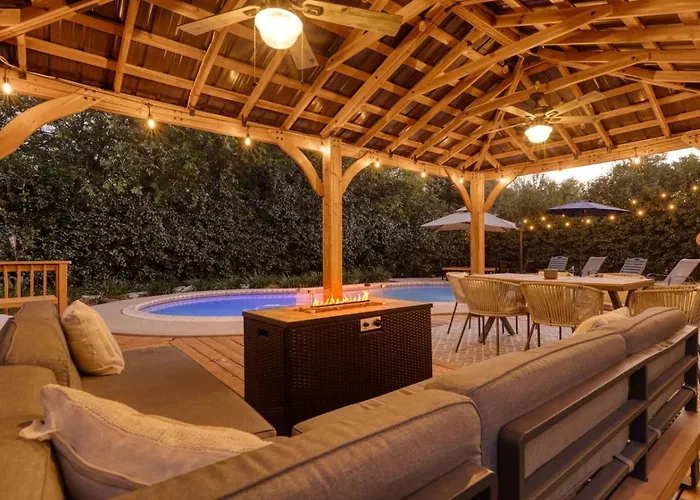Timeless-texas-inn - Heated Pool Oasis & Lux Vibe Holiday home