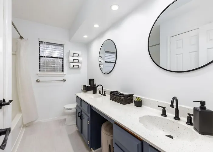 Holiday home Timeless-texas-inn - Heated Pool Oasis & Lux Vibe *