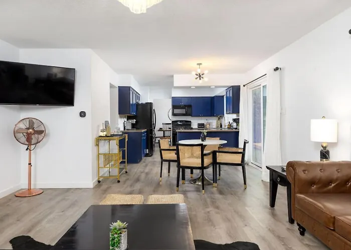 Holiday home Timeless-texas-inn - Heated Pool Oasis & Lux Vibe *