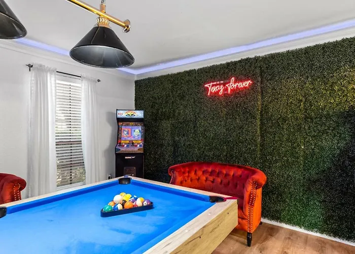 Timeless-texas-inn - Heated Pool Oasis & Lux Vibe Holiday home *